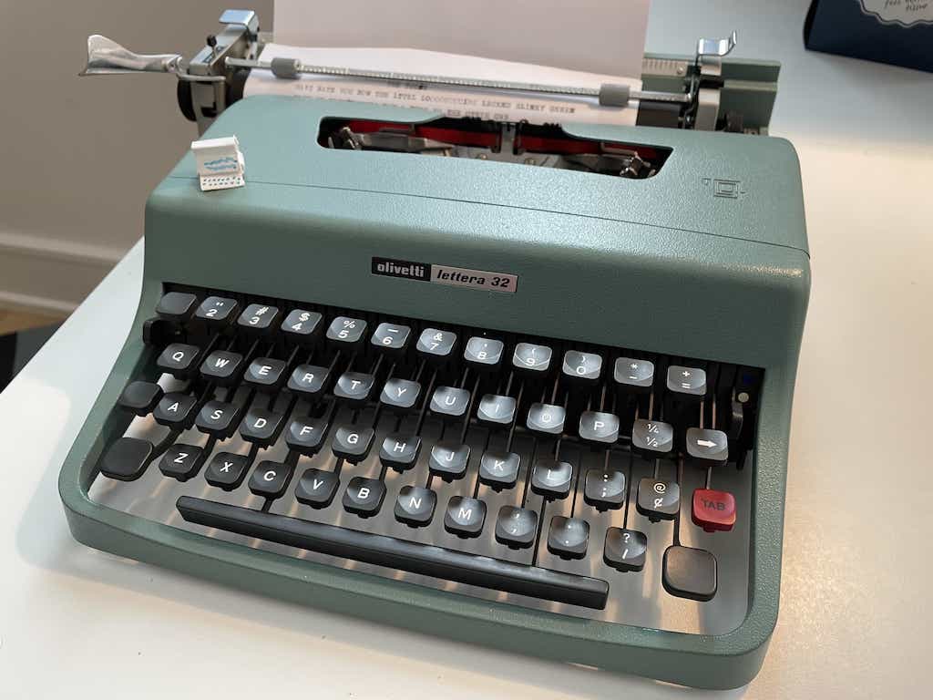 Olivetti Lettera 32